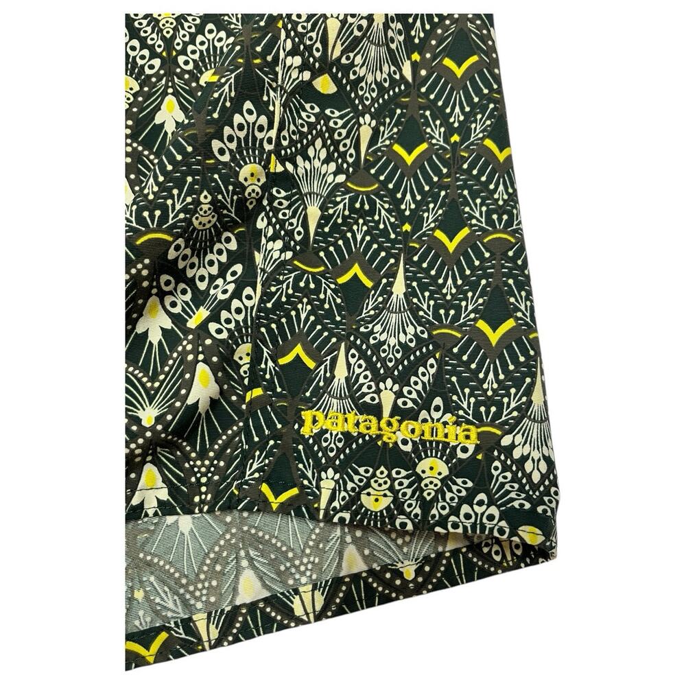 Patagonia Board Shorts Mens 36 Green Wavefarer Geometric Preppy Classic 66556 - Picture 3 of 13